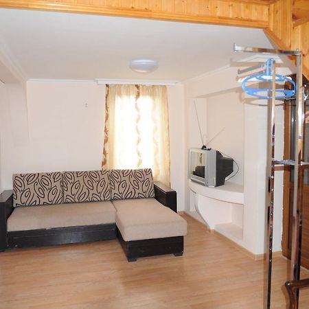 Apartment On Prospekt Mira 71 Soukhoumi Extérieur photo