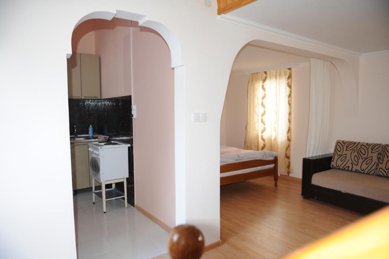 Apartment On Prospekt Mira 71 Soukhoumi Extérieur photo